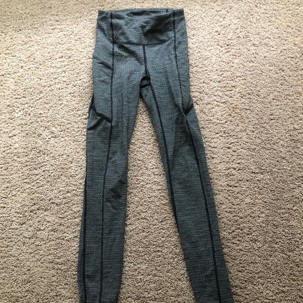 Size 0 lululemon leggings